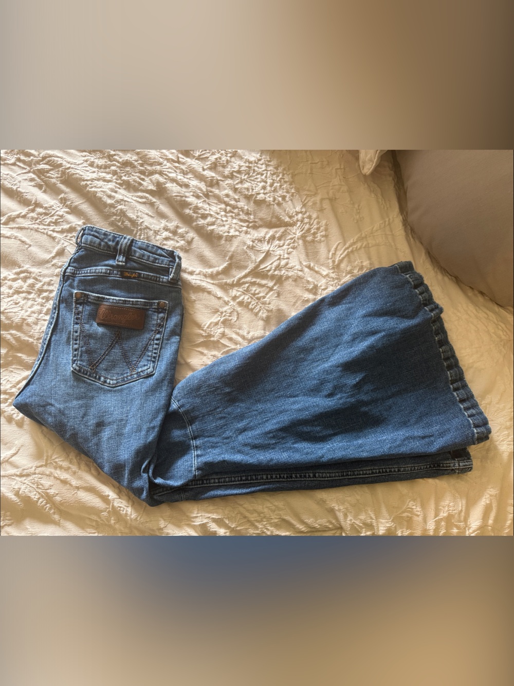 Women’s High Rise Flare Wrangler Jeans